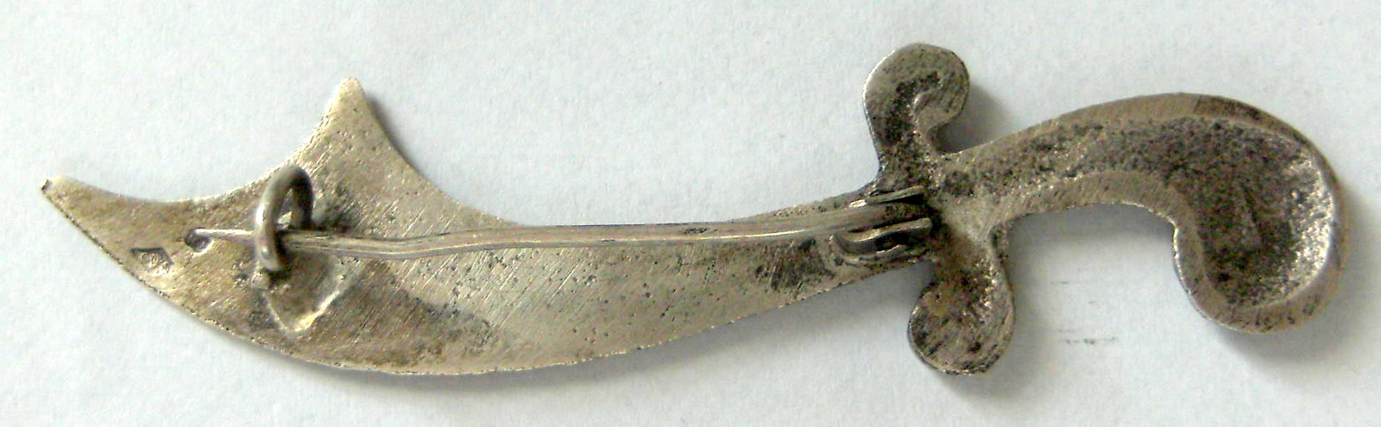 427_n-i_yatagan_grave_en_argent_SM_c_verso.jpg